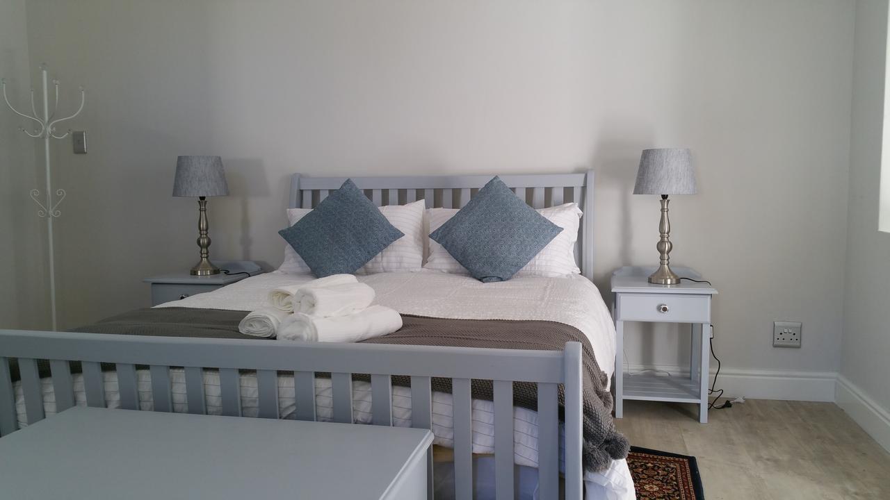 Bergview Guesthouse Swellendam Exterior photo